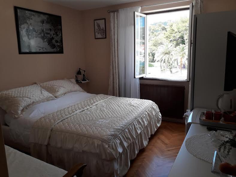 Rab-Centar Hotel Rab Town Luaran gambar