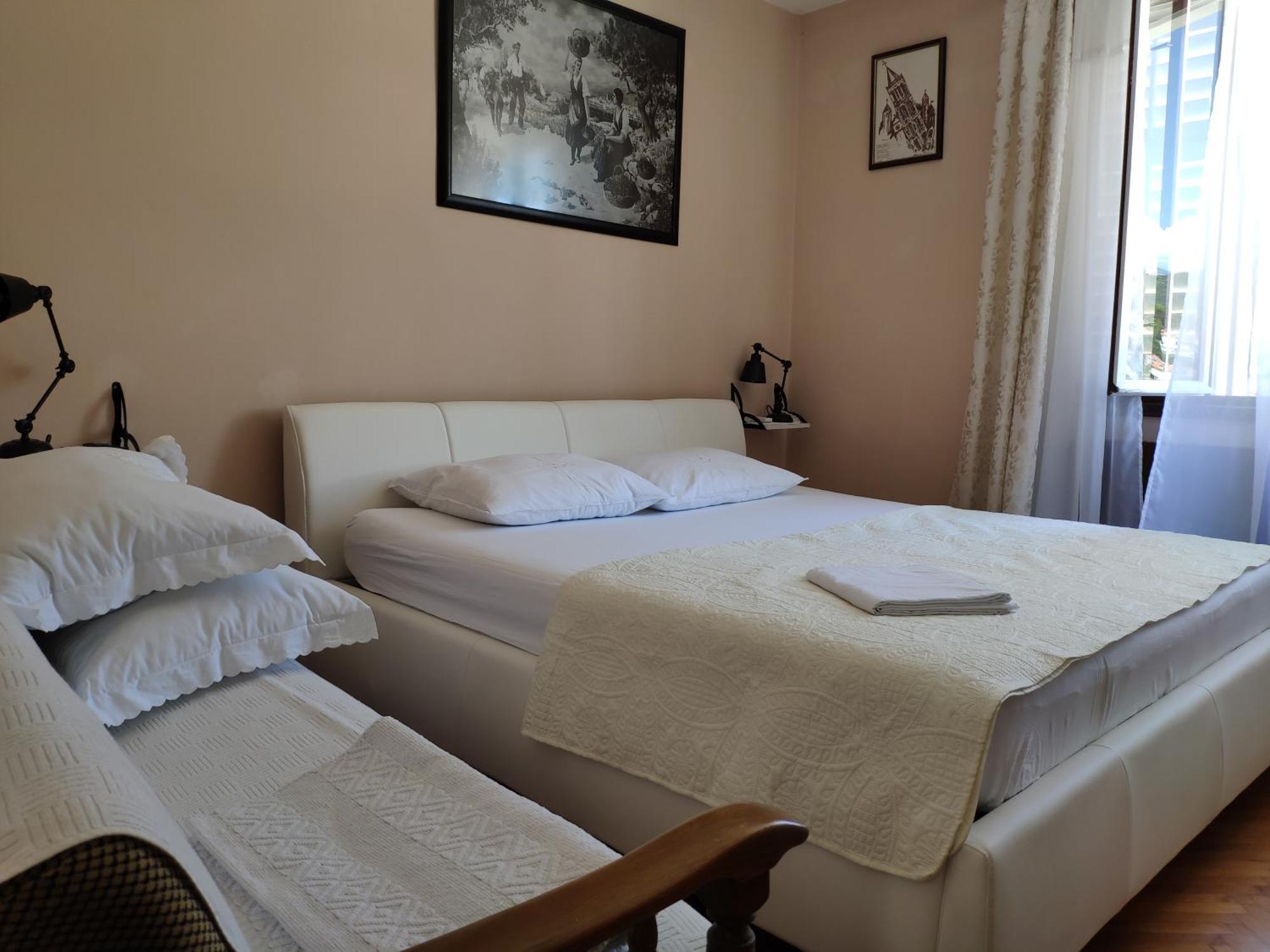 Rab-Centar Hotel Rab Town Luaran gambar