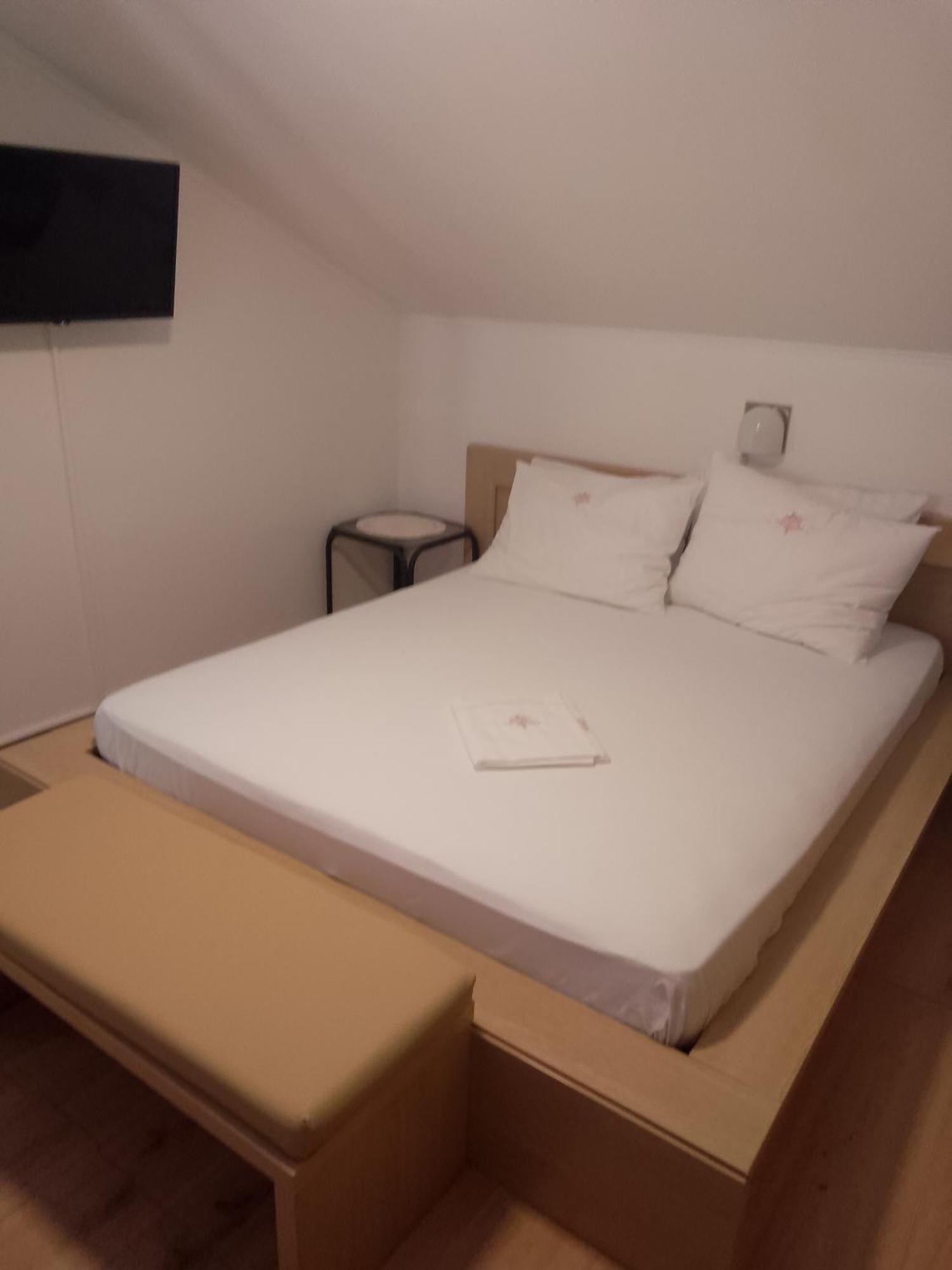 Rab-Centar Hotel Rab Town Luaran gambar